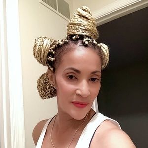 Meet your Posher, Nadia